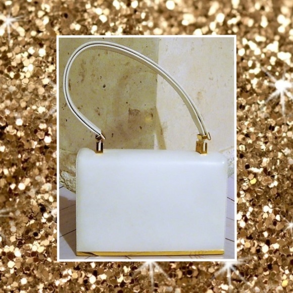Koret Handbags - Vintage Koret White Leather Purse with Coin Purse